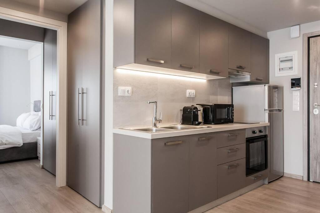 Apartment In Keramikos, Aten Exteriör bild