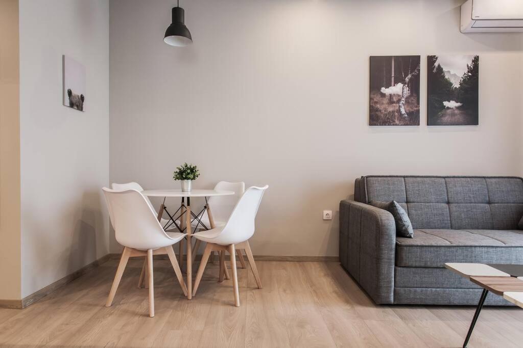 Apartment In Keramikos, Aten Exteriör bild